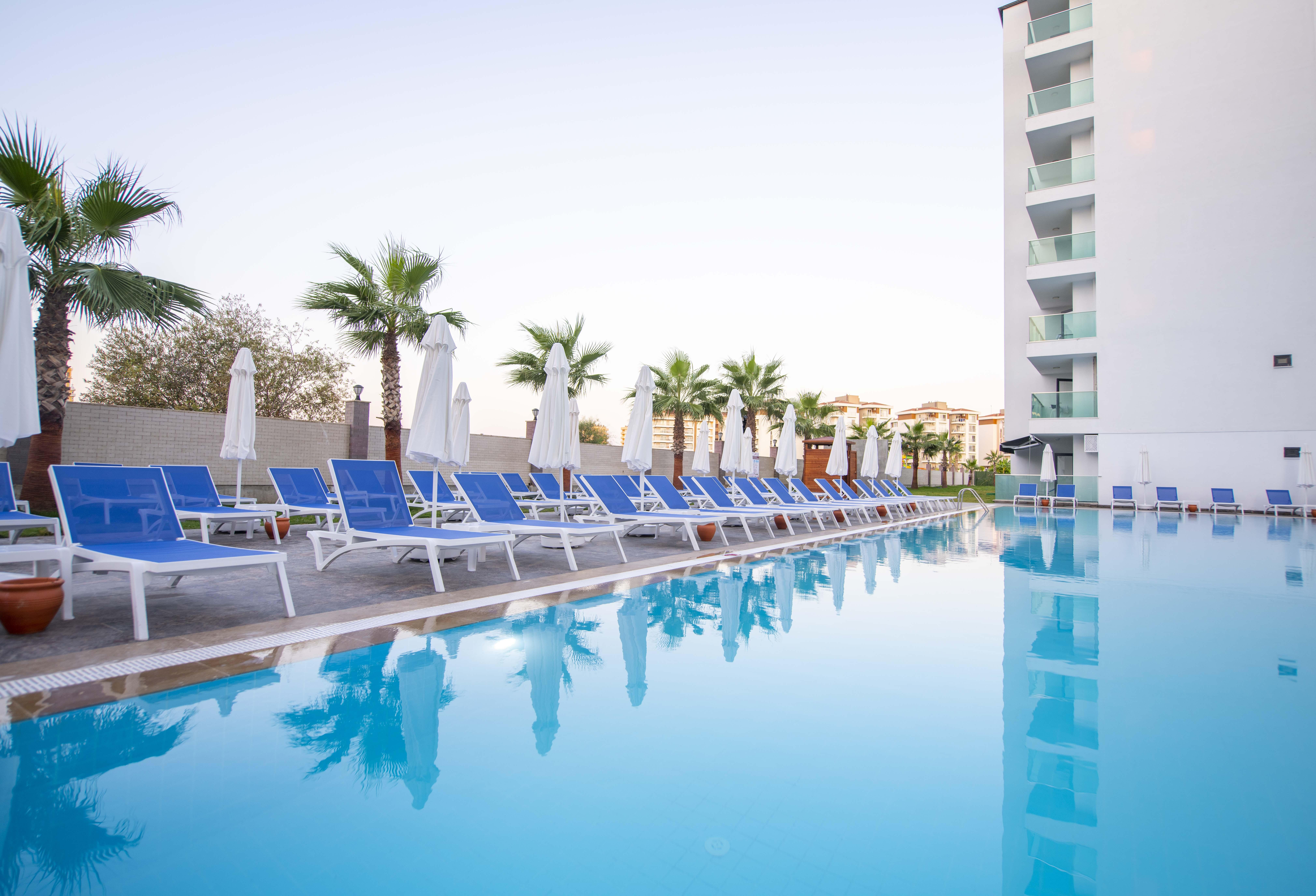 Royal Towers Lara Hotel Antalya Exterior photo